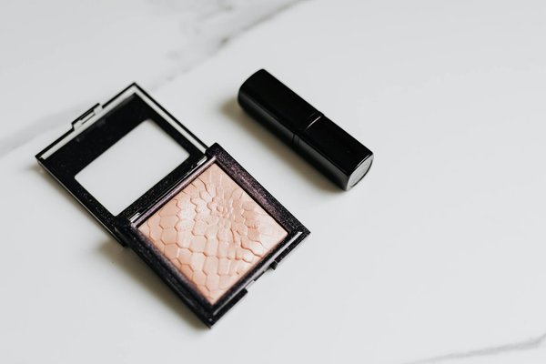 Knitting, yoga, and relaxation: discover your wellness routine !