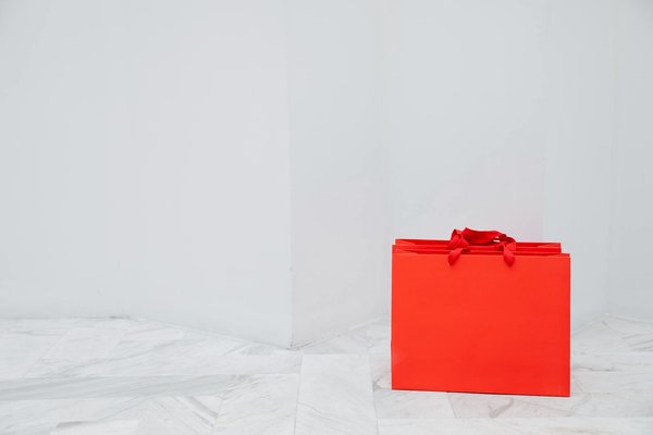 Transform Your Home Office with Stylish UK Knitwear: Mastering the Art of Chic Comfort